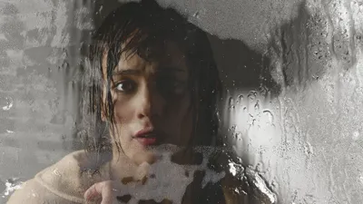 Somewhere Between izle